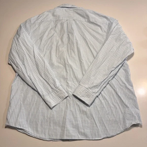 Vineyard Vines Men’s On The Go/Tucker Shirts Lot Of 2 Size XLG Blue Lightweight - Picture 10 of 15